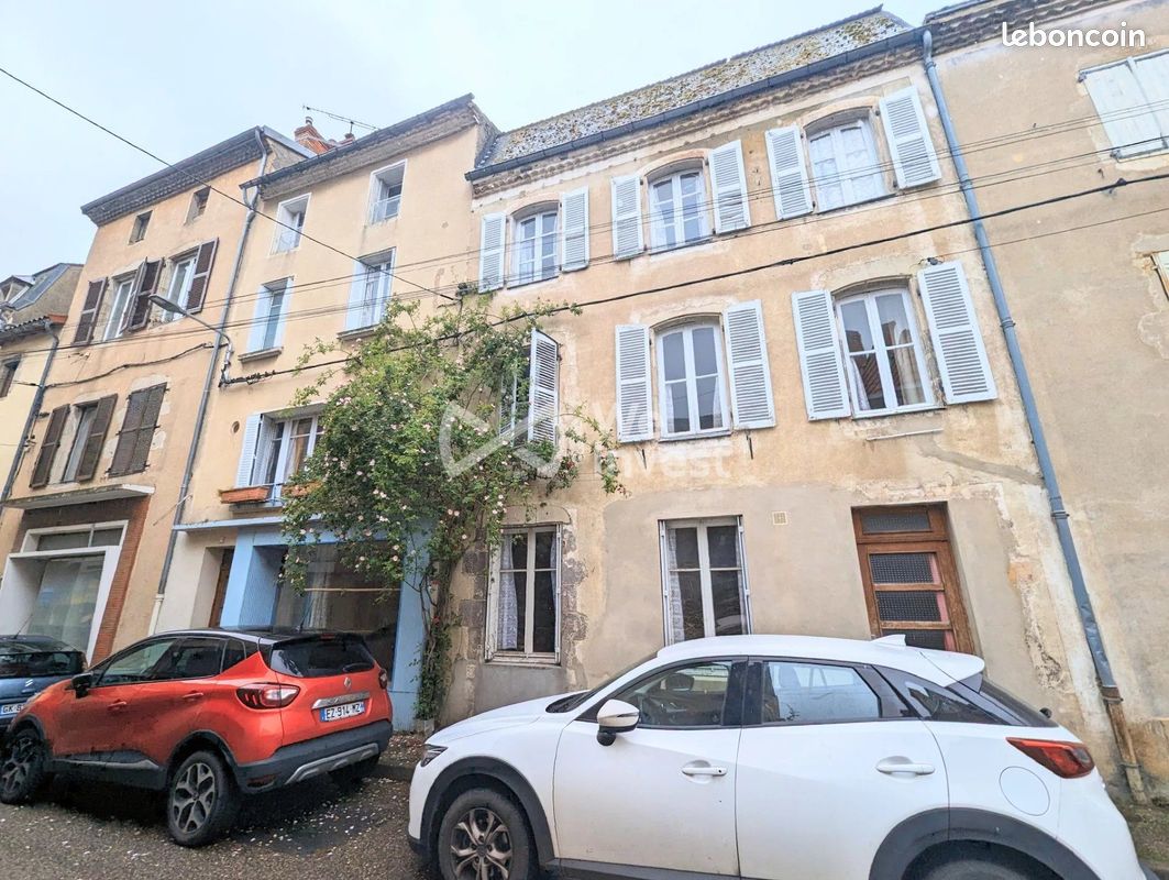 Maison 7 pièces 186 m² · à Gannat · 186 m² · 59 900 €
