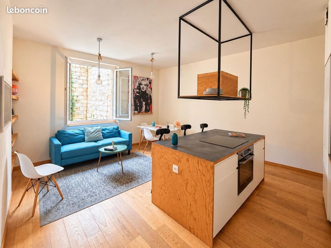 Appartement 2 pièces 51 m² · à Bordeaux · 51 m² · 240 000 €