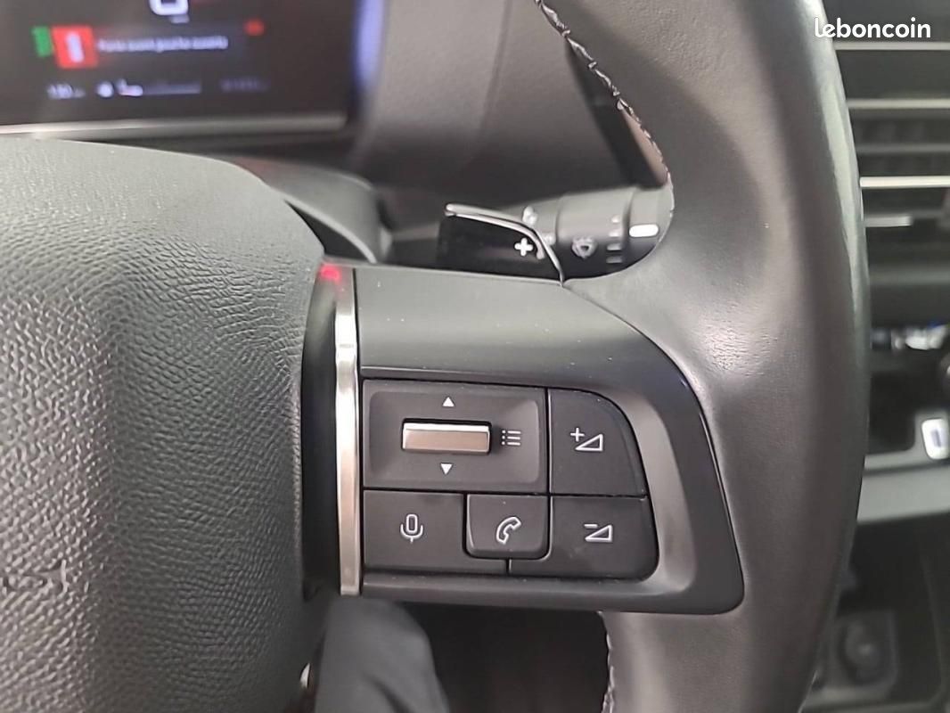 Citroën C4 PureTech 130 S&S EAT8 - Shine (image 22)