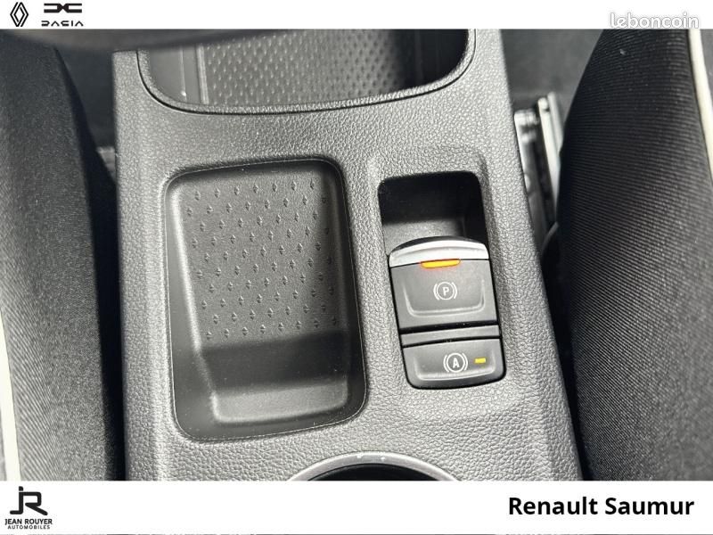 Renault Captur 1.6 E-Tech Plug-in 160ch Intens (image 15)