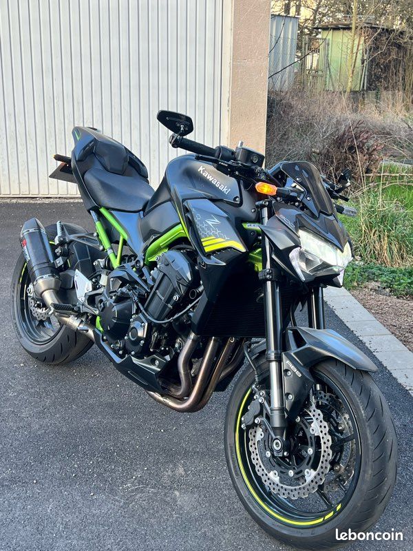 Kawasaki Z900 full (image 1)