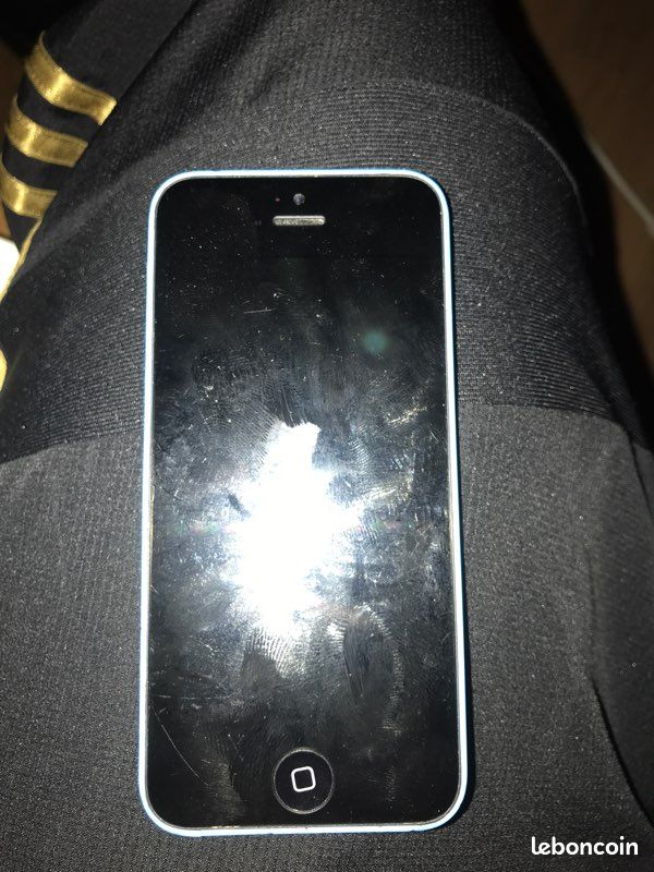 IPhone 5C (image 1)