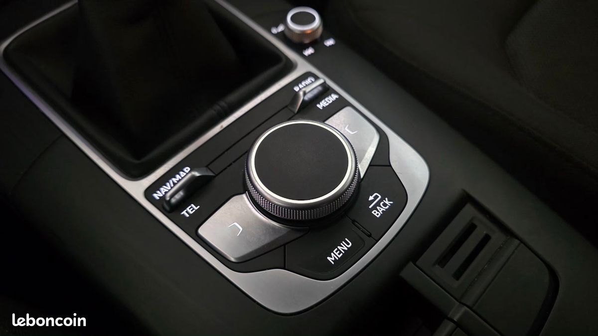 AUDI A3 SPORTBACK 1.6 TDi 110 (image 30)