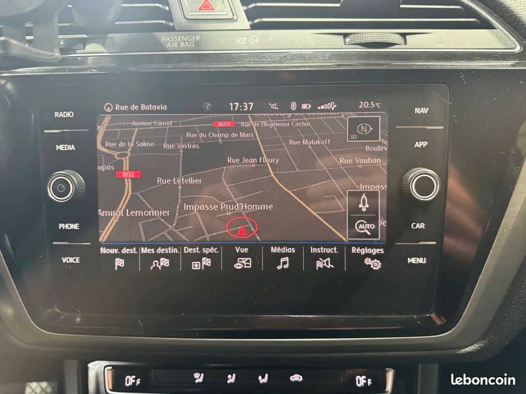 Volkswagen TOURAN 1.6 TDI 115cv DSG7 Confortline / Caméra de Recul / Régulateur de vitesse (image 36)