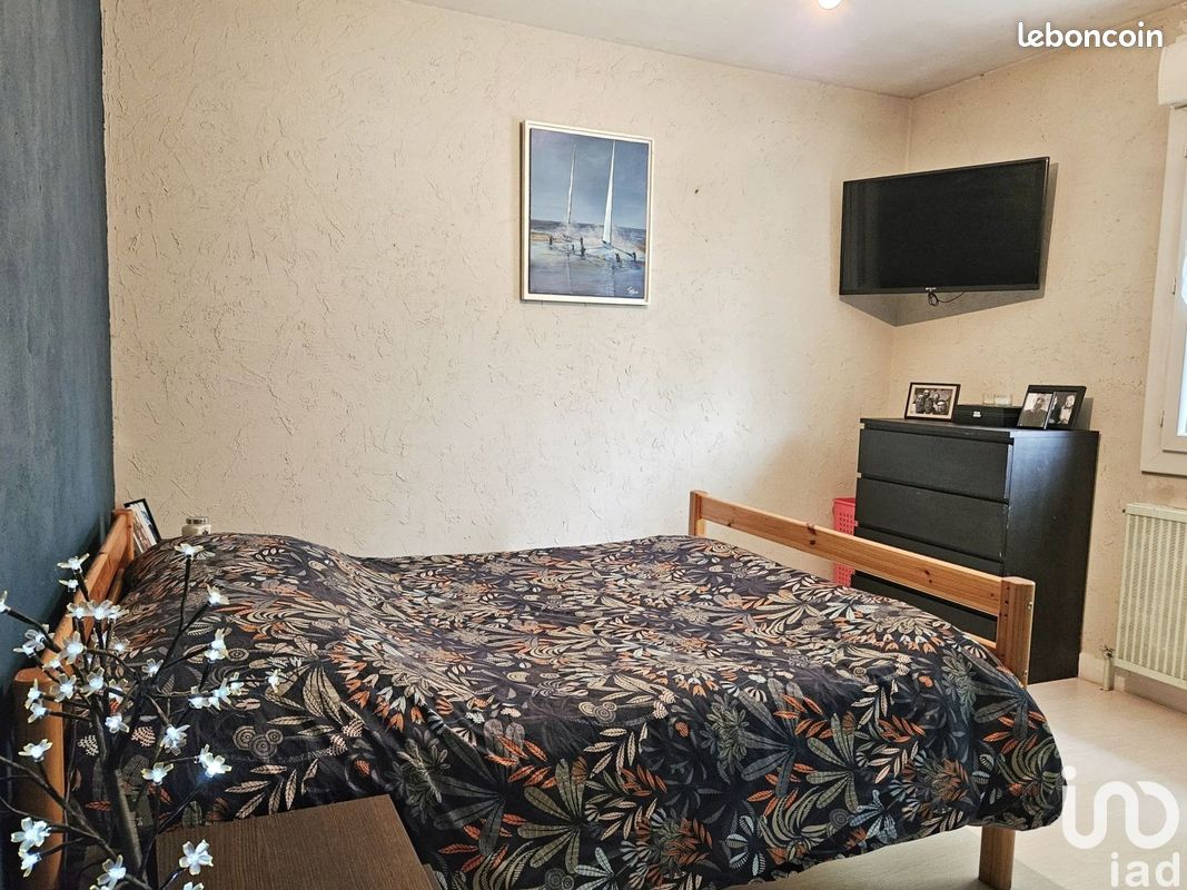 Maison 5 pièces 100 m² - Rivières 16110 (image principale 7)