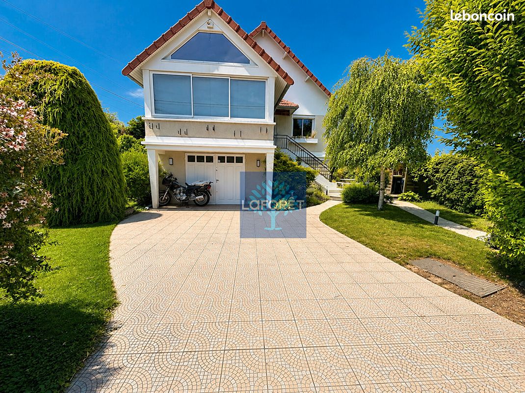 Maison 7 pièces 145 m² · à Brétigny-sur-Orge · 145 m² · 464 000 €