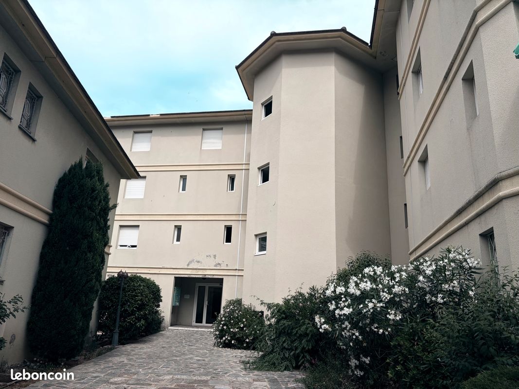 Appartement 3 pièces 60 m² · à Bastia · 60 m² · 730 €