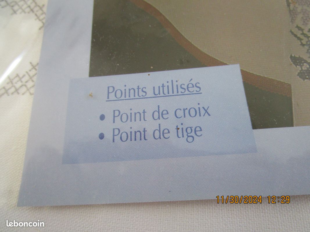 Nappe a broder avec 12 serviettes point de croix rectangle 180/300 (image 1)