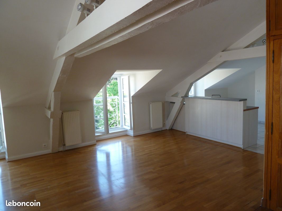 Appartement 3 pièces 65 m² · à Aurillac · 65 m² · 615 €