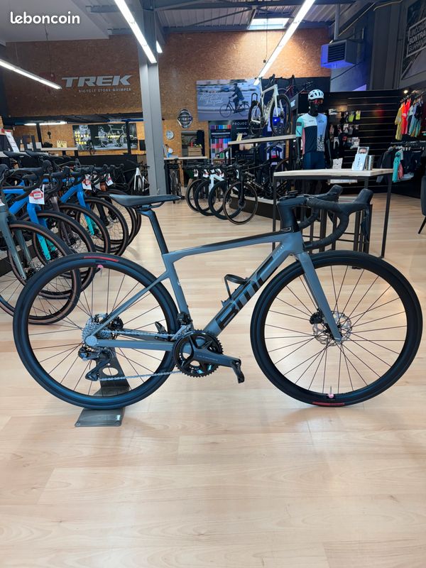 Route BMC Teammachine five SLR 01 disc (image 1)