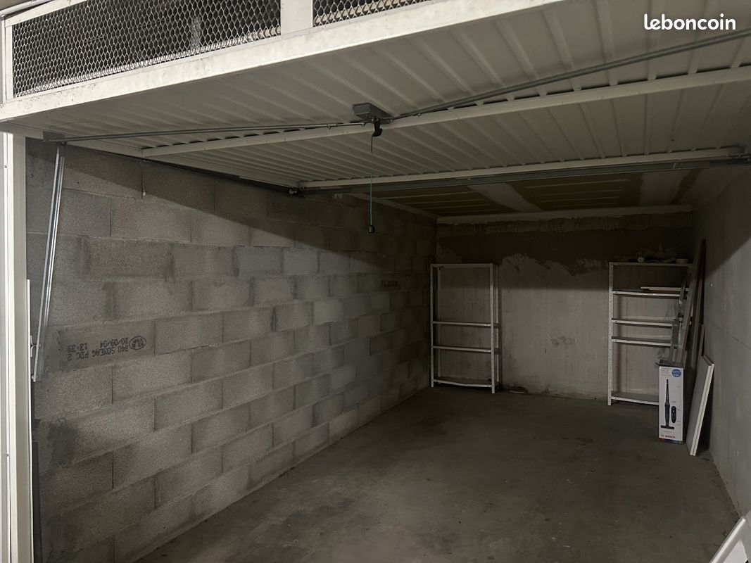 Parking 14 m² · à Marseille · 14 m² · 120 €/mois