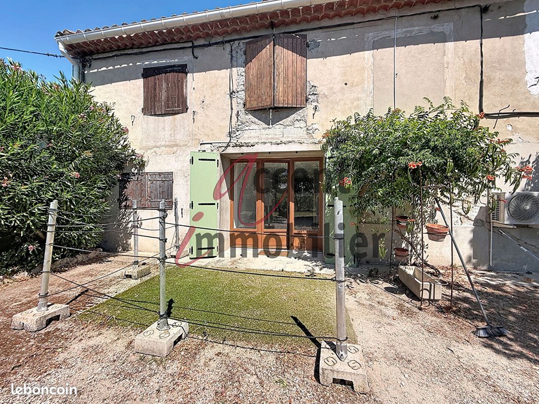 Appartement 1 pièce 39 m² · à Noves · 39 m² · 450 €/mois