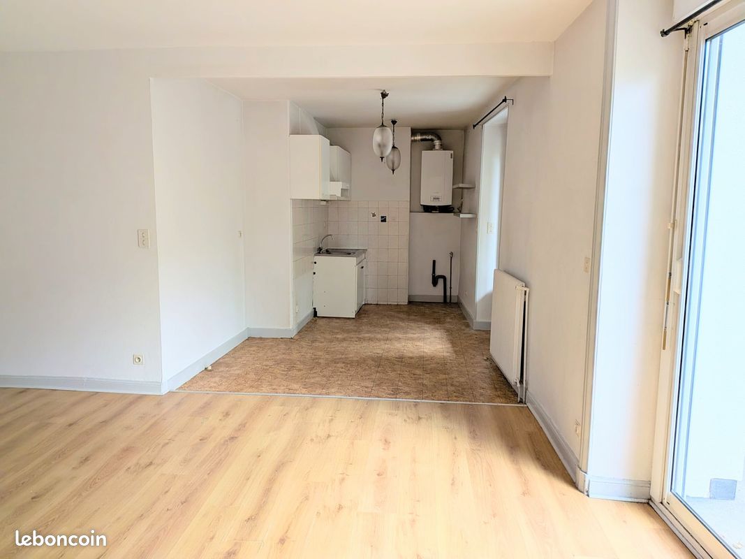 Appartement 4 pièces 92 m² · à Le Puy-en-Velay · 92 m² · 612 €