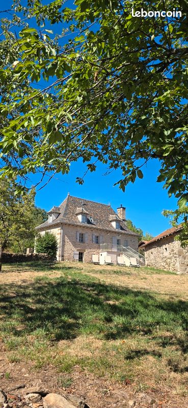 Maison 4 pièces 97 m² · à Latouille-Lentillac · 97 m² · 930 €/mois