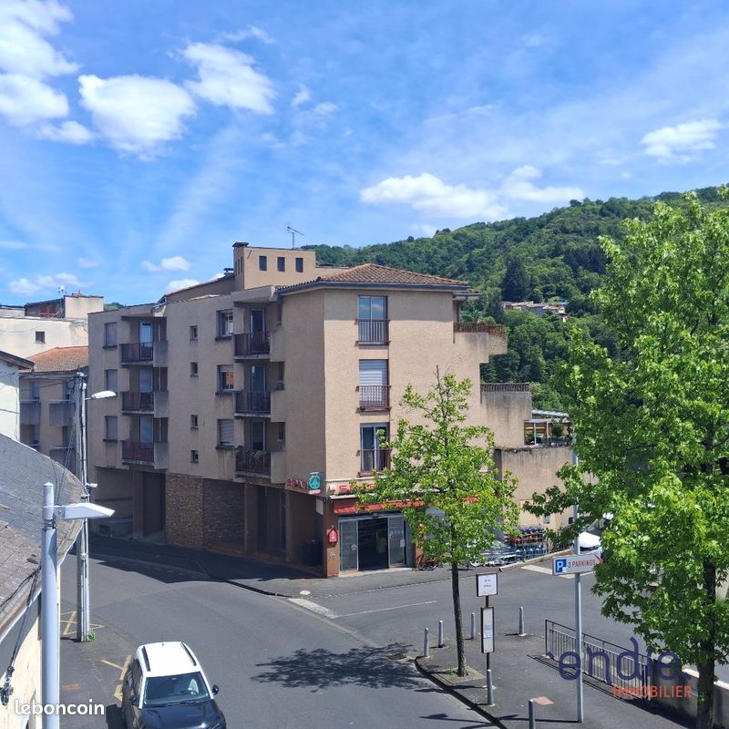 Appartement 5 pièces 86 m² · à Thiers · 86 m² · 90 000 €