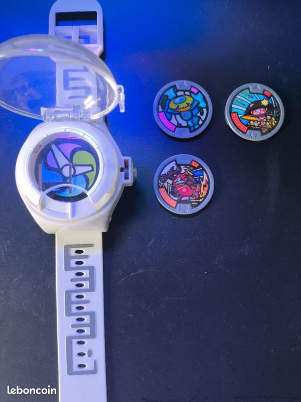 Vends montre yo-kai watch 1 + 3 medaillons (image 3)