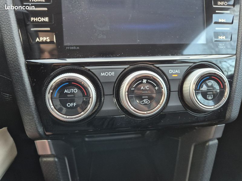 Subaru FORESTER 2.0D 147 PREMIUM (image 22)
