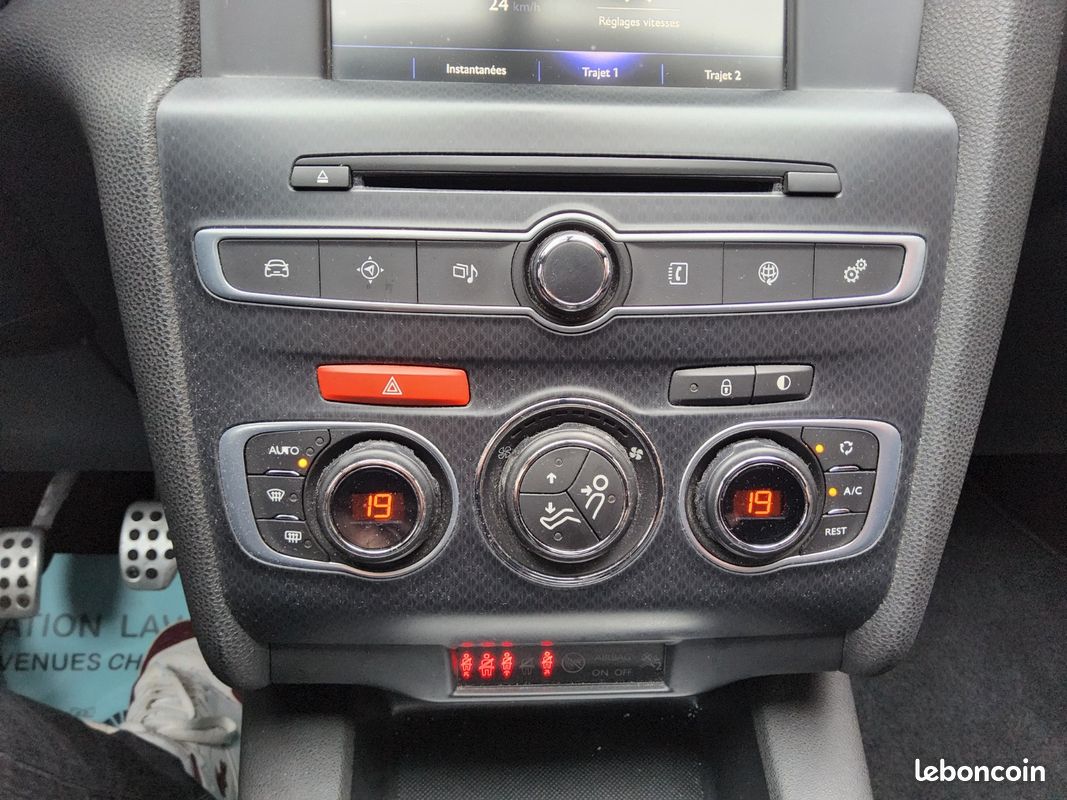 DS DS4 BlueHDi 150 SS BVM6 Sport Chic (image 20)