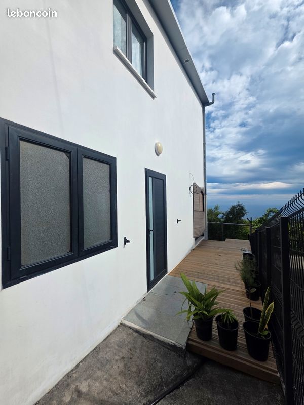 Maison 4 pièces 90 m² · à Saint-Joseph · 90 m² · 240 000 €