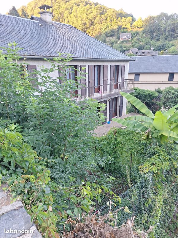 Maison 4 pièces 115 m² · à Estaing · 115 m² · 260 000 €