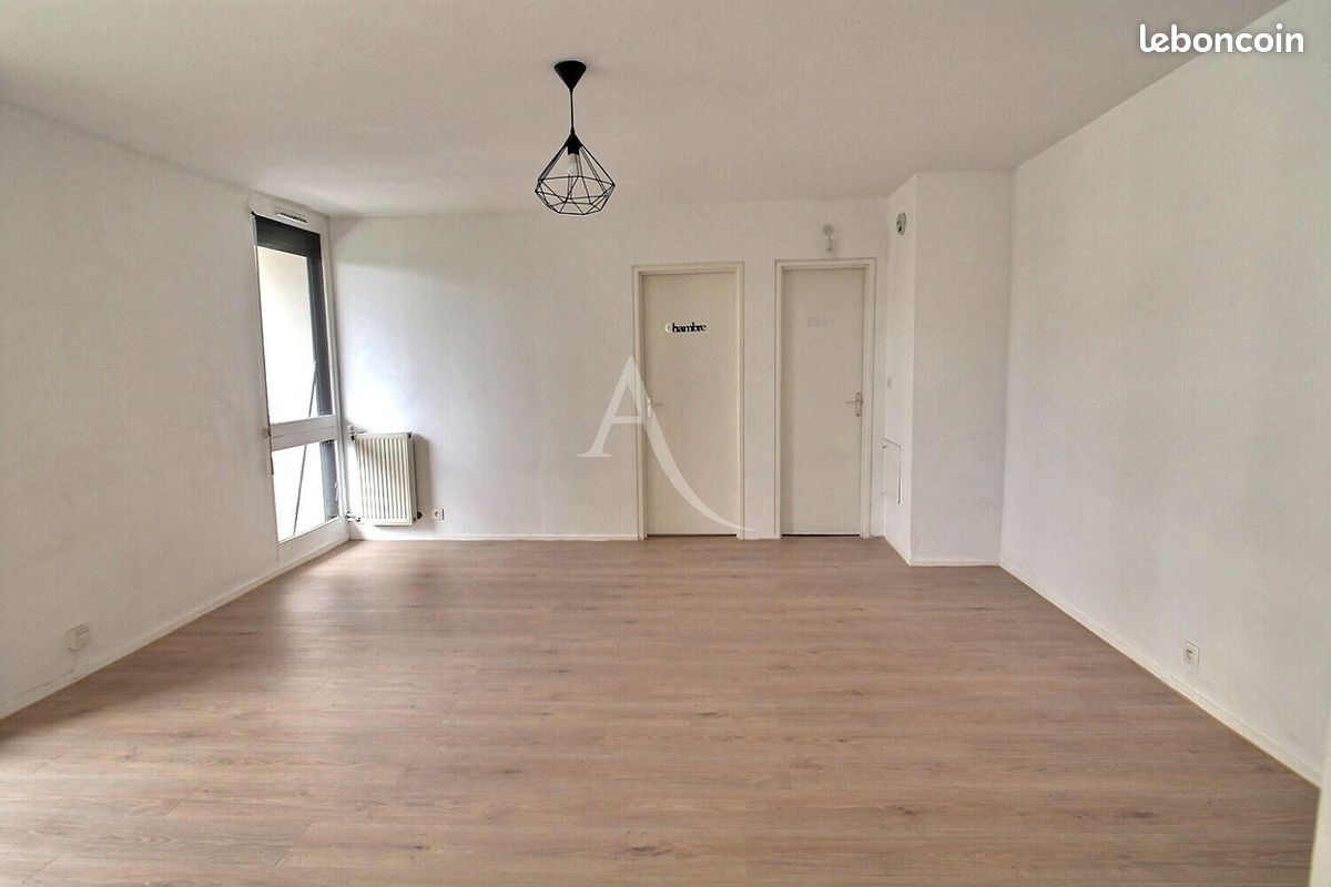 Appartement 2 pièces 47 m² · à Élancourt · 47 m² · 907 €/mois