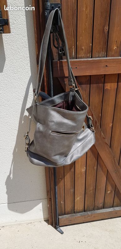 Sac à main bandoulière se transformant en sac à dos (image 1)