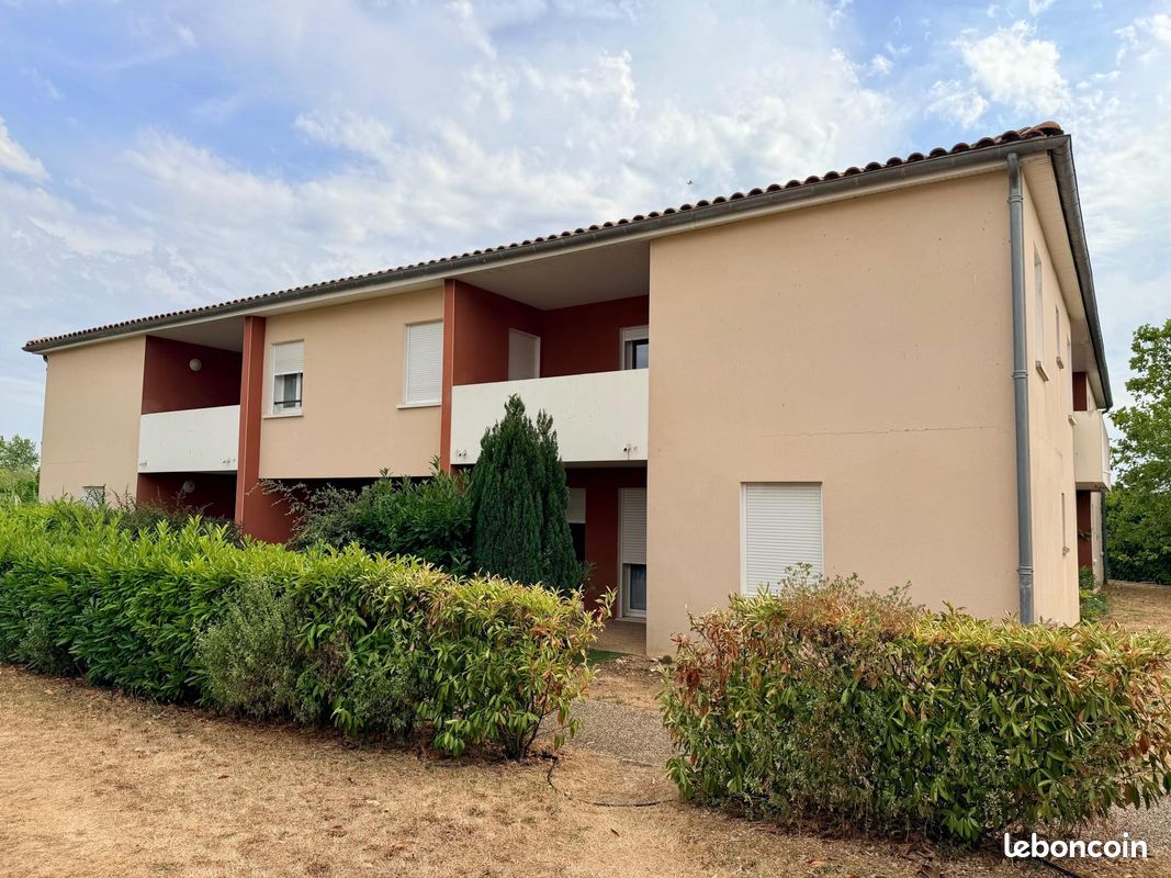 Appartement 3 pièces 62 m² · à Saint-Jean-d'Angély · 62 m² · 105 000 €