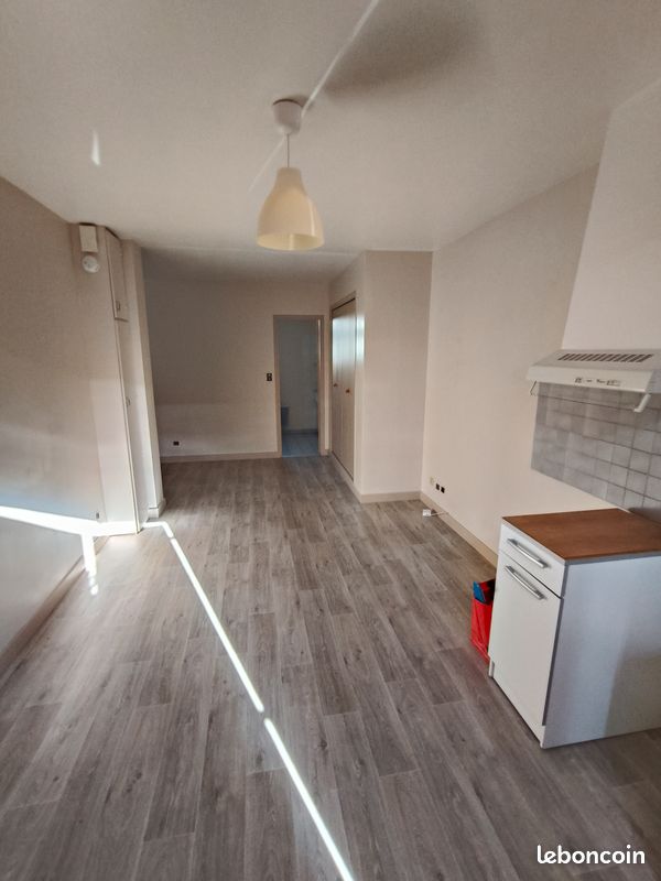 Appartement 1 pièce 25 m² · à Clermont-Ferrand · 25 m² · 420 €/mois