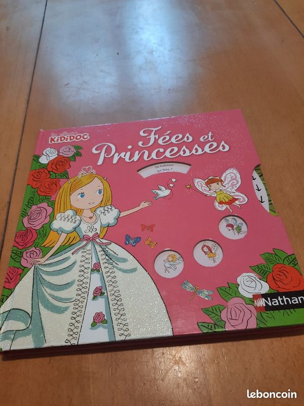 Livre "Fées et Princesses" (image 1)