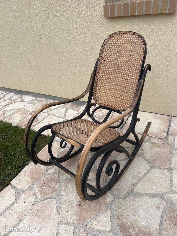 Rocking-chair à rénover (image 5)