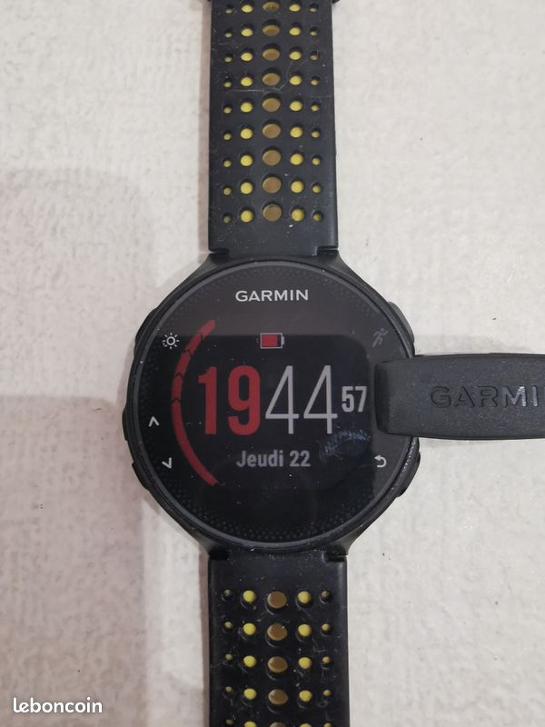 Montre garmin forerunner 235 (image 1)