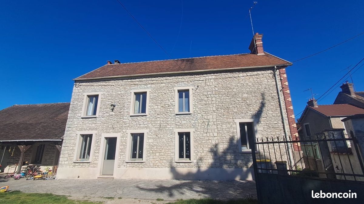 Maison 7 pièces 200 m² · à Souppes-sur-Loing · 200 m² · 470 000 €