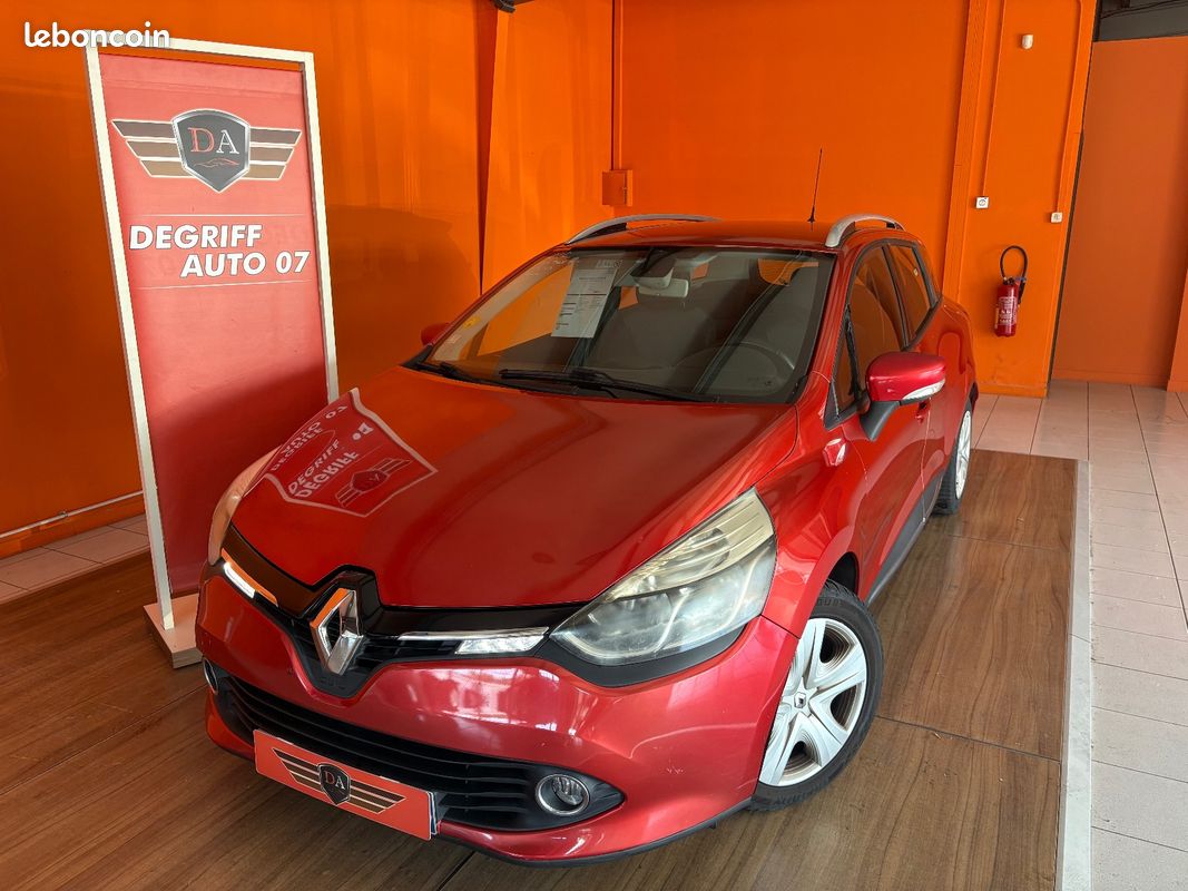 RENAULT CLIO IV ESTATE Clio IV dCi 90 Energy eco2 Intens 90g (image 1)