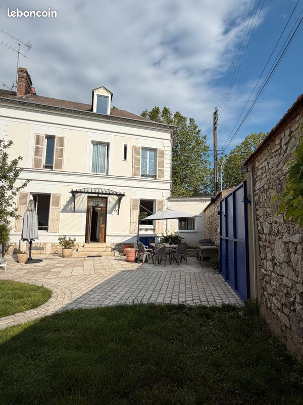 Maison 7 pièces 180 m² · à Montargis · 180 m² · 295 000 €
