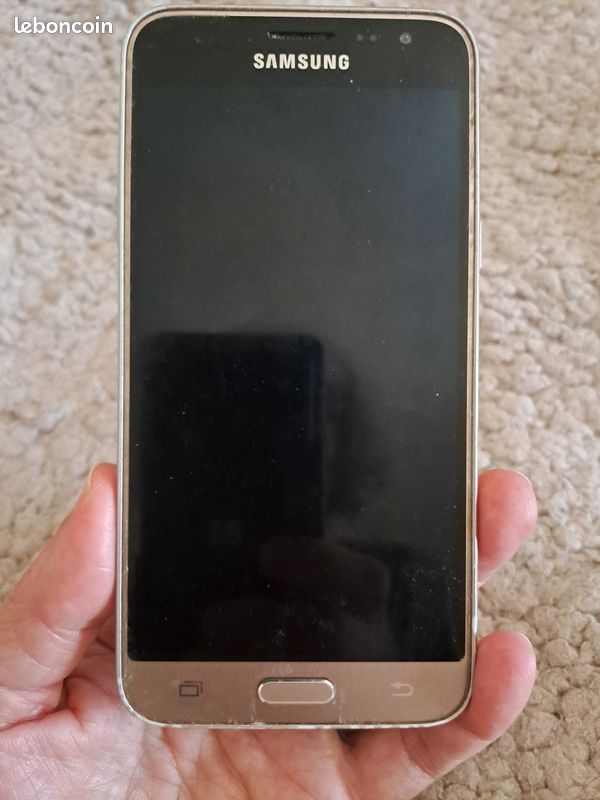 Samsung galaxie J3 (image 1)