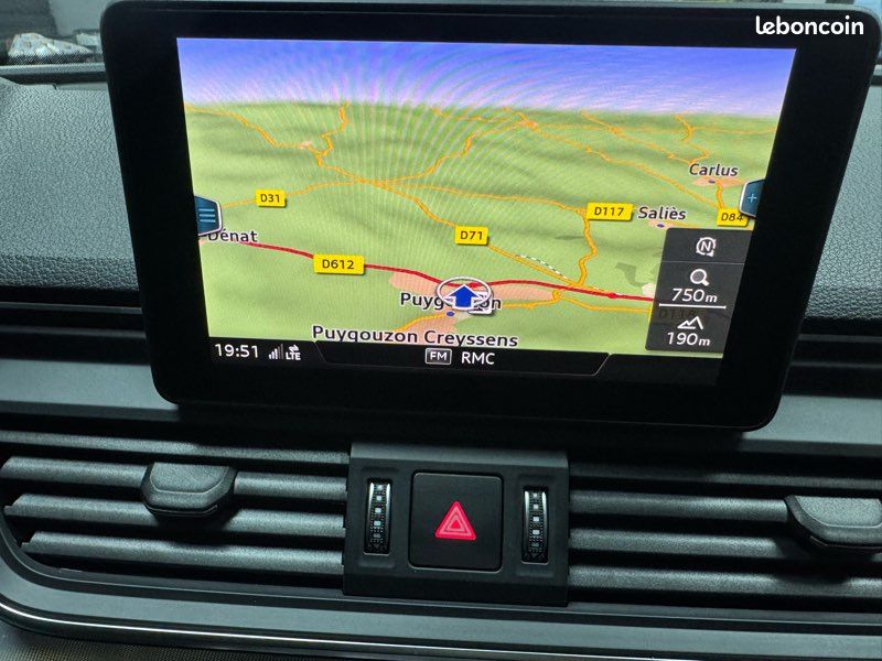 1°Main Garantie 12 mois Audi Q5 II 2.0 TDI 163 ch Design quattro S tronic 7 / Écran multimédia / GPS / Keyless / Hayon électrique / Radar avant et arrière / Xénon / CarPlay* Full suivi Audi Origine🇫🇷 (image 10)