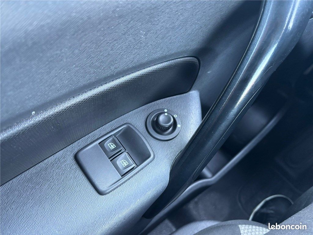 Renault Kangoo BLUE DCI 95 Business (image 24)