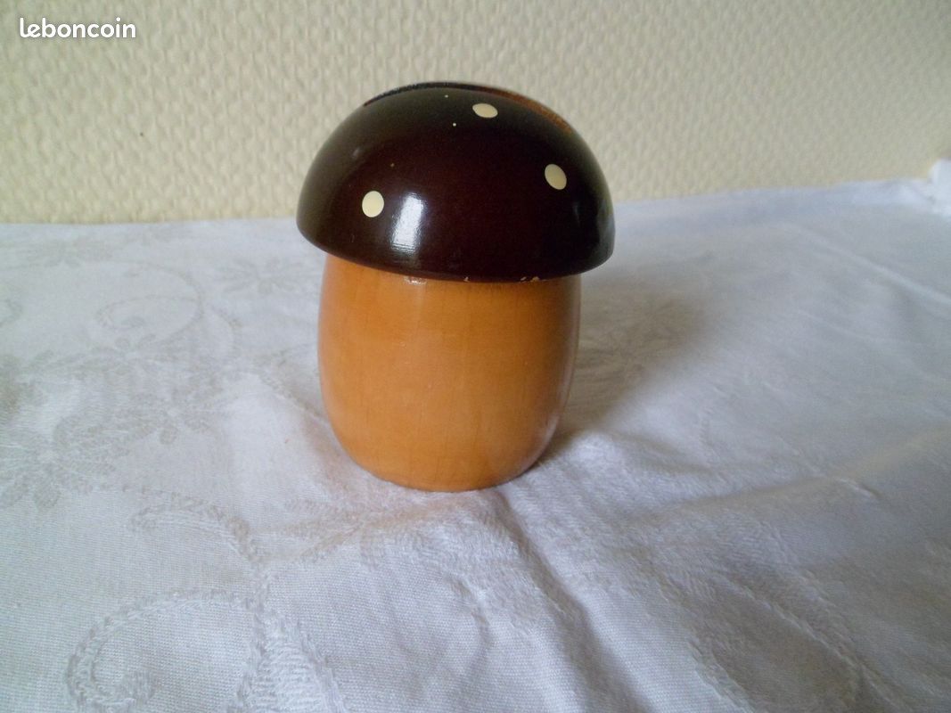 Tirelire champignon bois (vintage) (image 1)