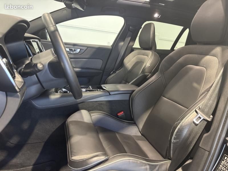Volvo V60 T6 AWD 253+145ch R-Design Geartronic 8 (image 9)