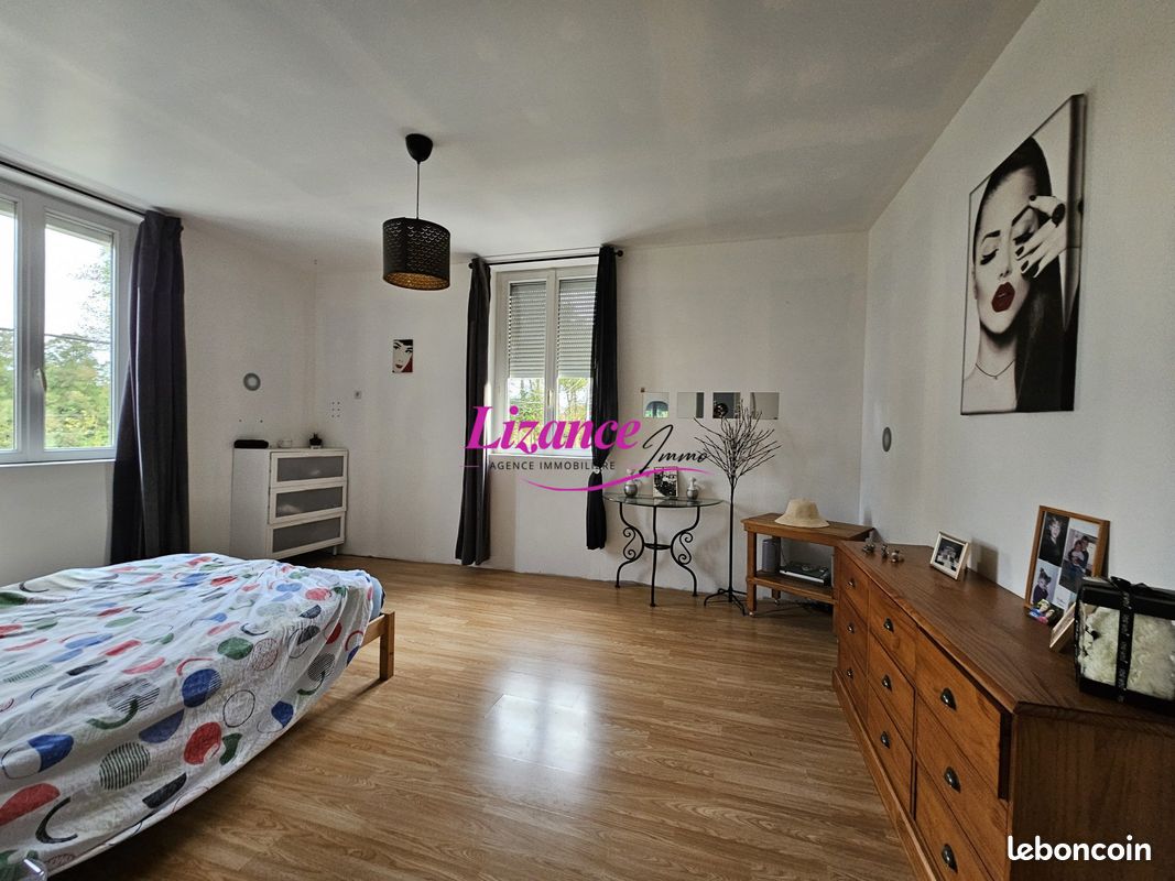 Maison 6 pièces 162 m² · à Vaulx-Vraucourt · 162 m² · 187 000 €