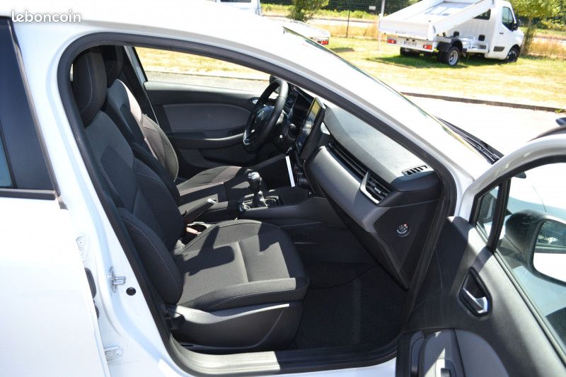 Renault CLIO V 1.5 BLUE DCI 85CH BUSINESS (image 11)