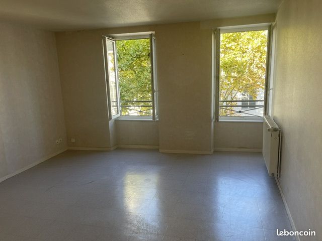 Appartement 2 pièces 50 m² · à Oyonnax · 50 m² · 445 €/mois