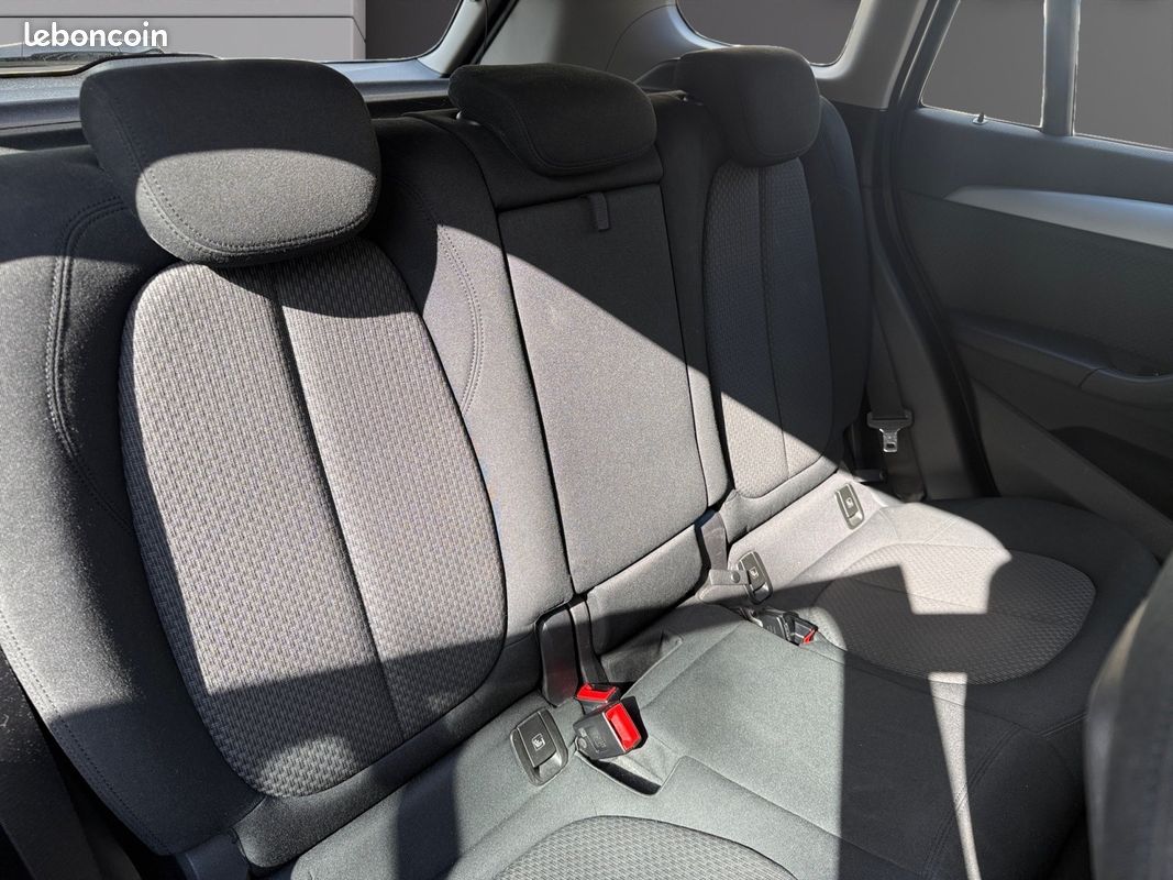 BMW X1 F48 xDrive 18d 150 ch BVA8 Lounge (image 6)