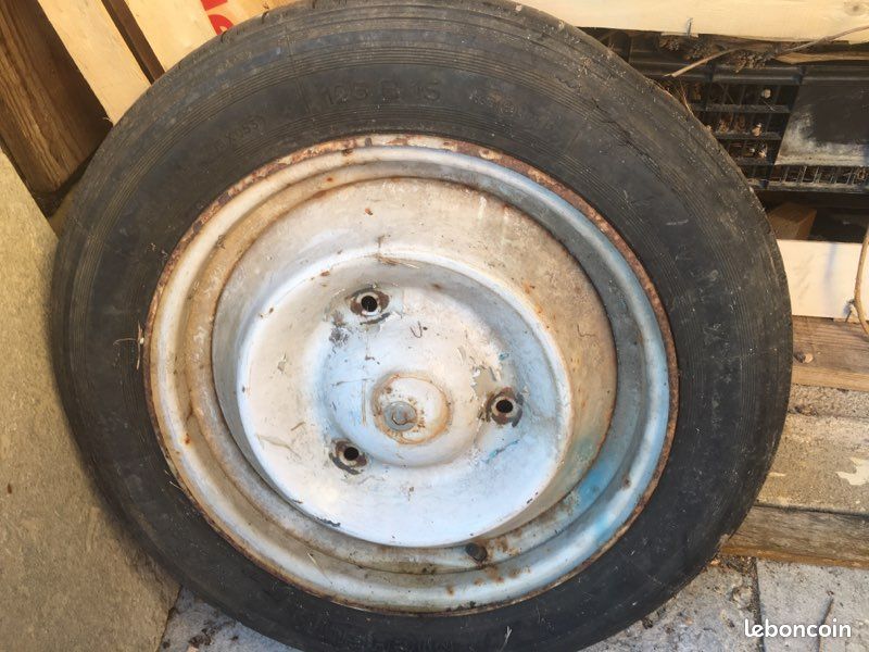 Roue 2cv (image 1)
