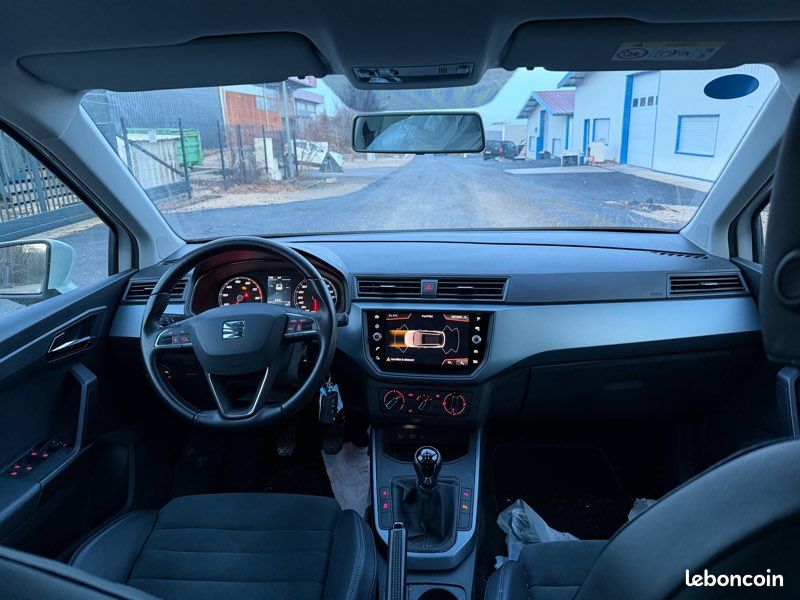 Seat Arona 1.0 Tsi 95 Cv (image 3)