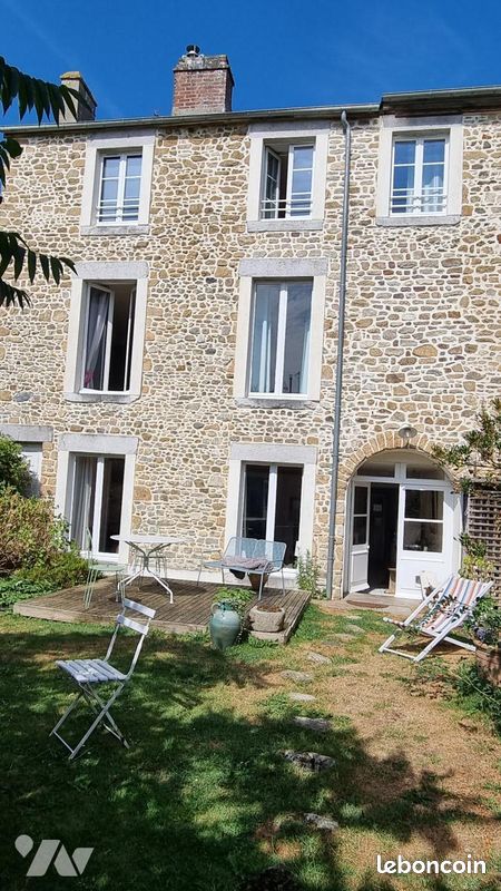 Maison 9 pièces 245 m² · à Coutances · 245 m² · 419 200 €