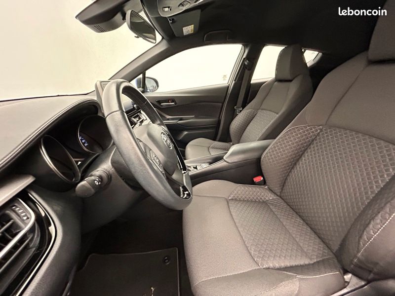 Toyota C-HR 1.8 Hybride 122 Dynamic (image 13)