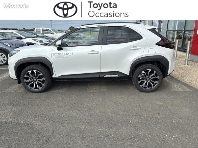 Toyota Yaris Cross 116h Design PACK CARGO MY26 (image 3)