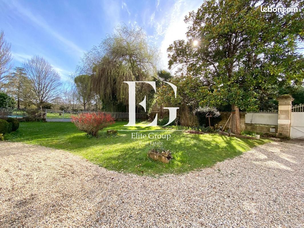 Maison 10 pièces 331 m² - Touvre 16600 (image principale 17)