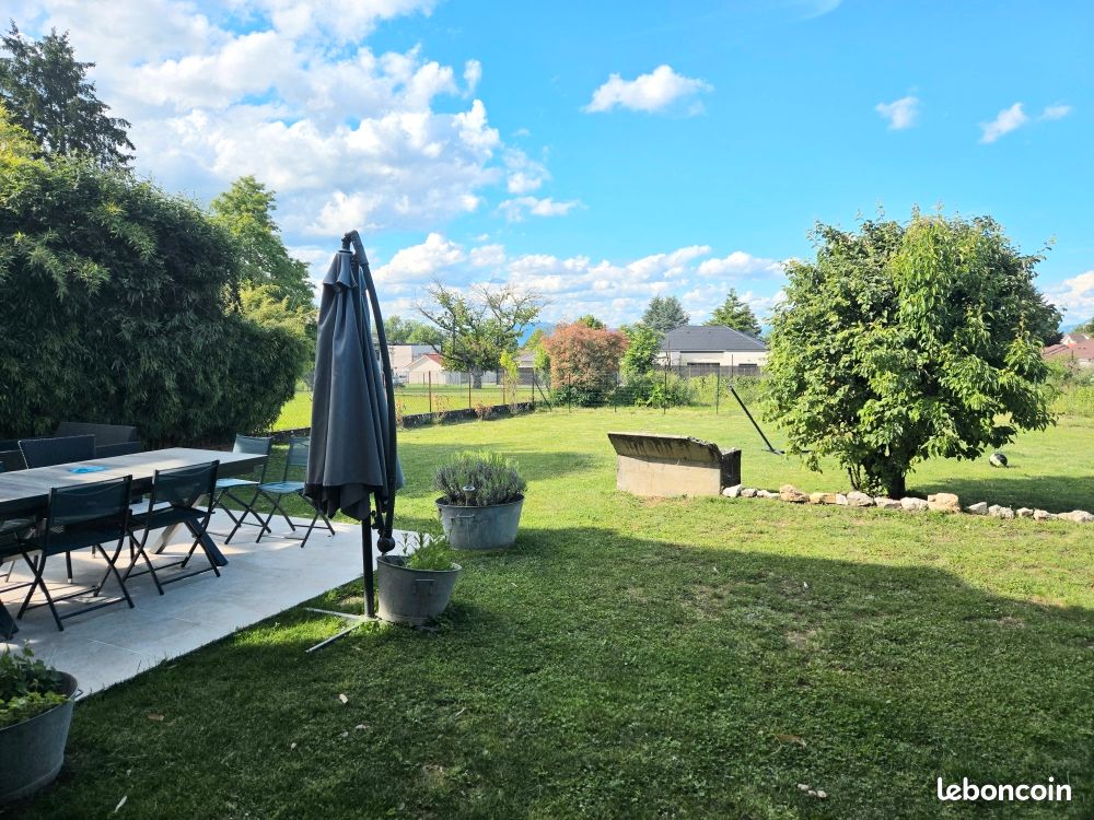 Maison 7 pièces 165 m² · à Les Abrets en Dauphiné · 165 m² · 359 000 €